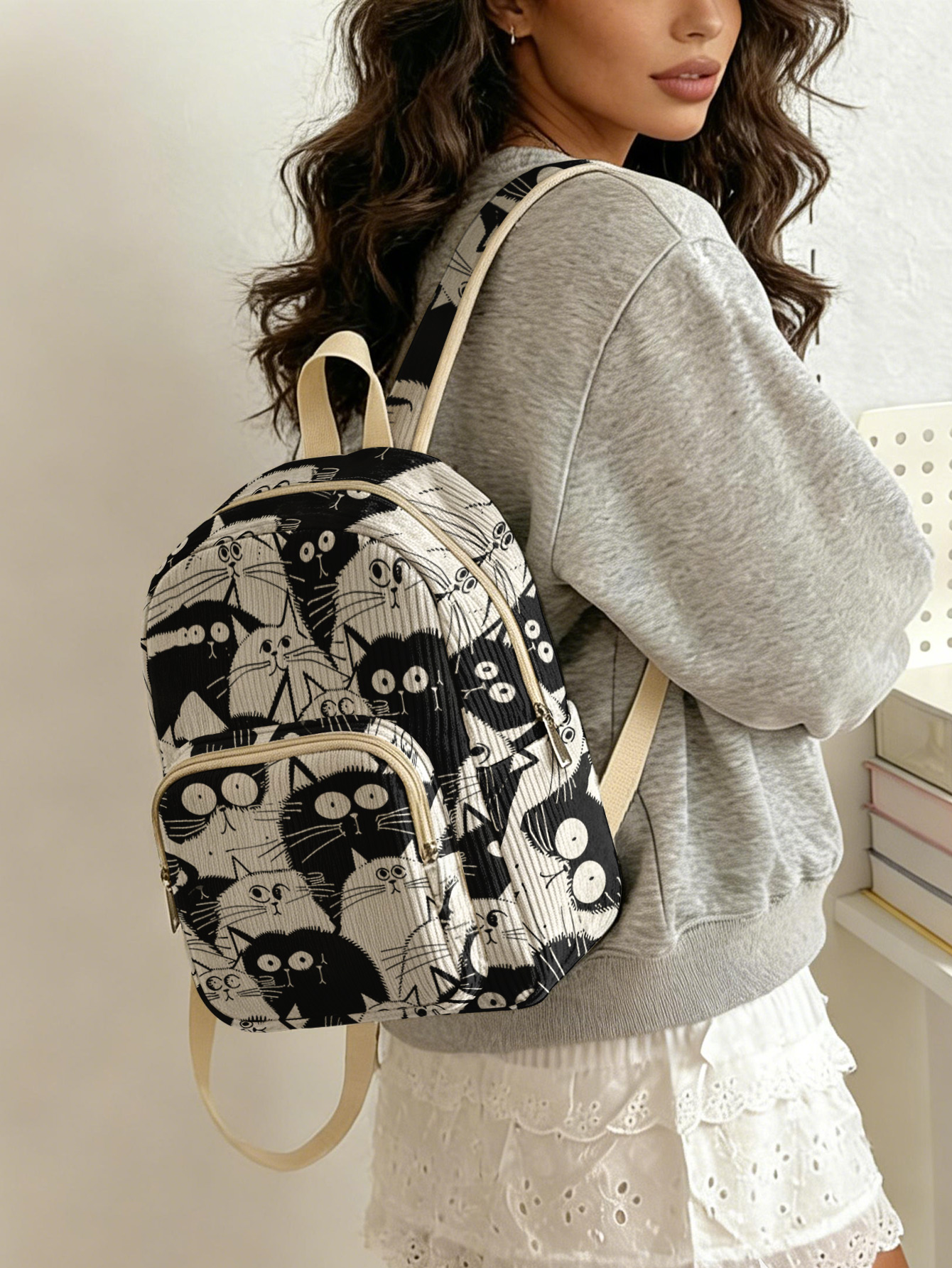 Luxury Bags White - Black & White Cartoon Cats Allover